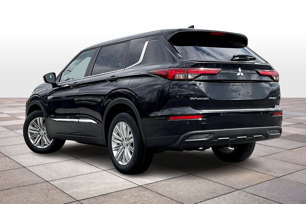 New 2025 Mitsubishi Outlander ES image 3