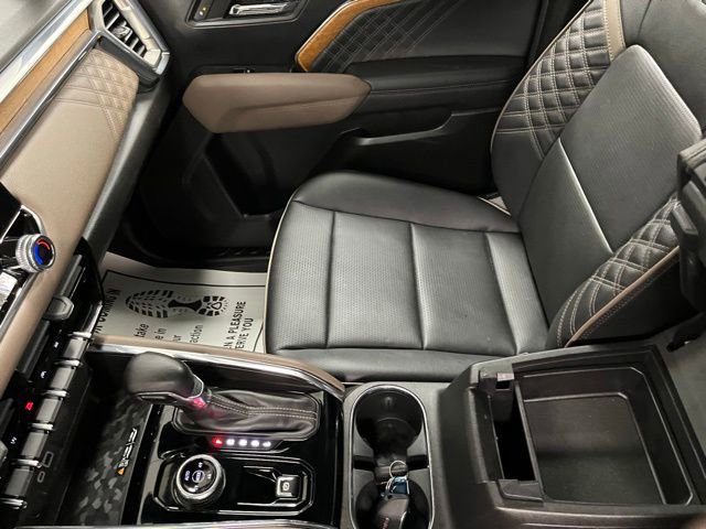 Used 2023 GMC Canyon Denali AWD/4WD image 40