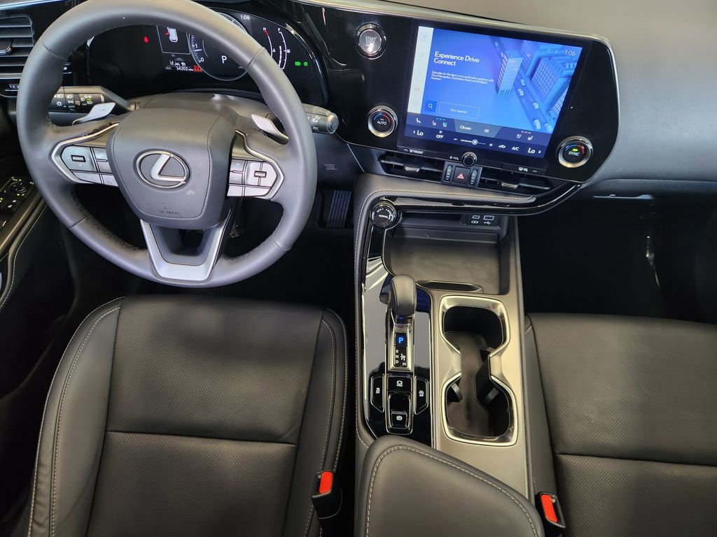 Used 2024 Lexus NX 250 FWD w/ Towing Package (2000 Lbs) image 27