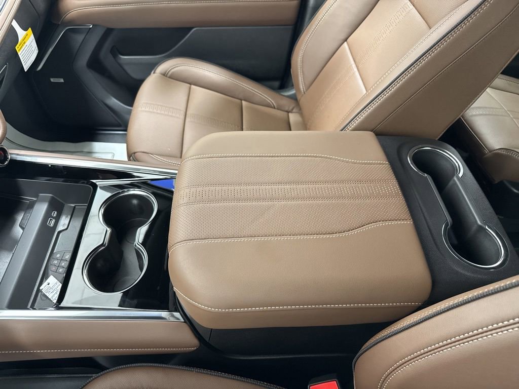 New 2025 Chevrolet Suburban High Country image 37