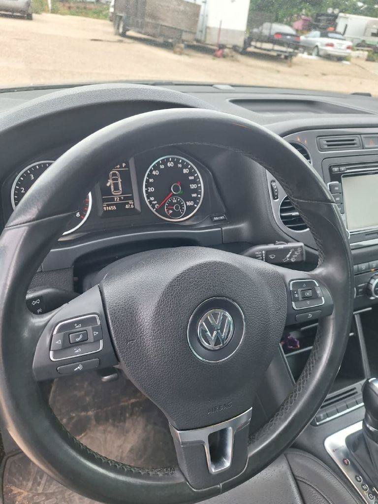 Used 2013 Volkswagen Tiguan S AWD/4WD image 3