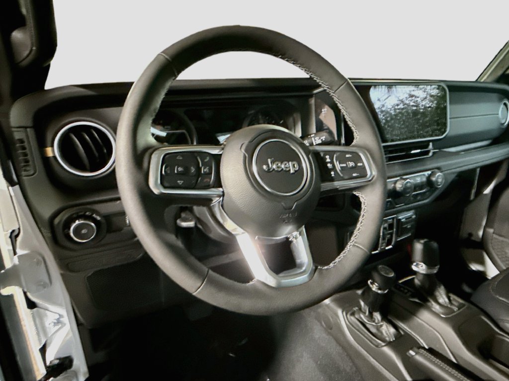 New 2027 Jeep Wrangler Unlimited Sahara AWD/4WD image 11