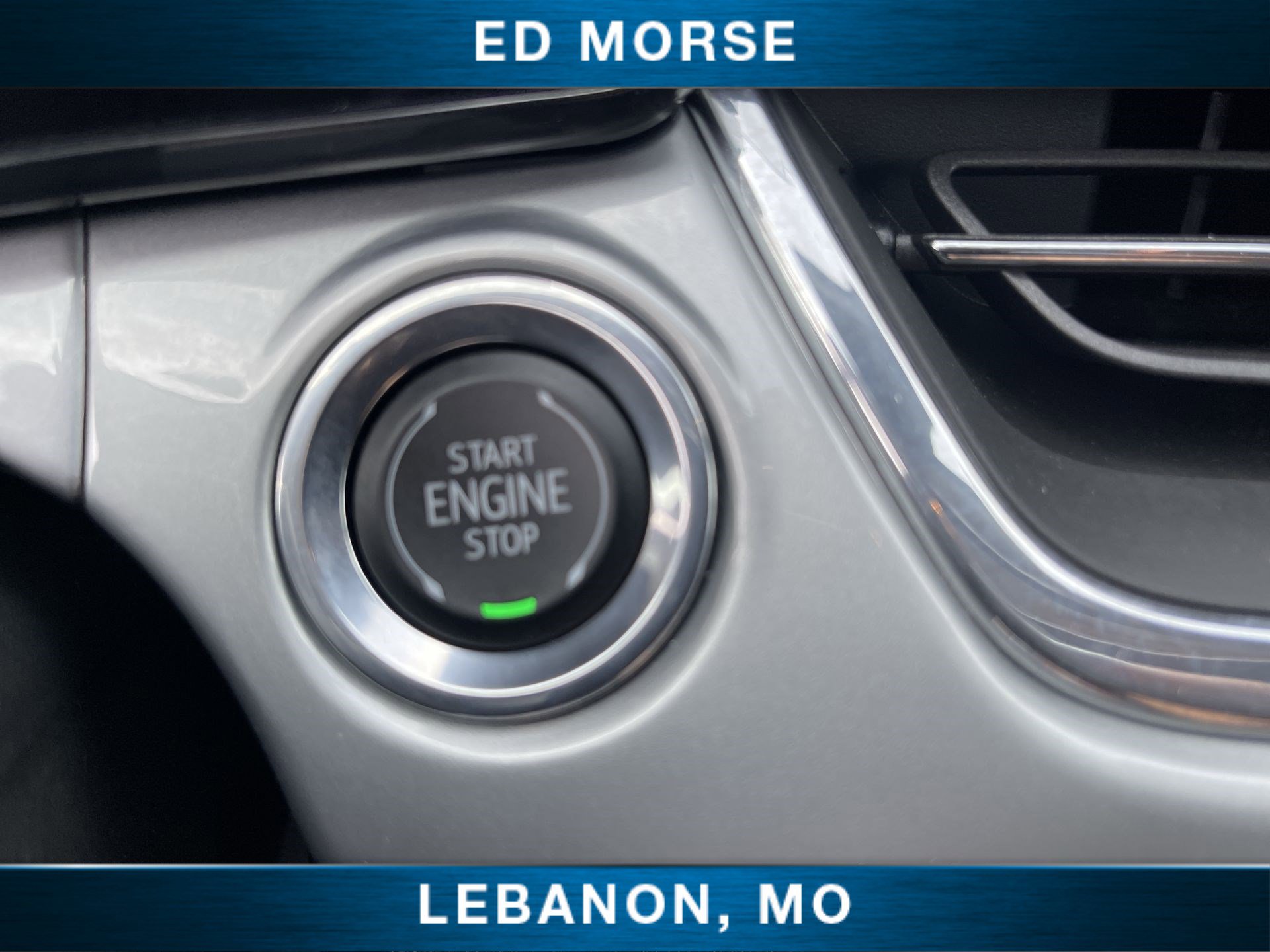 Certified 2025 Chevrolet Trax LT w/ LT Convenience Package FWD image 17