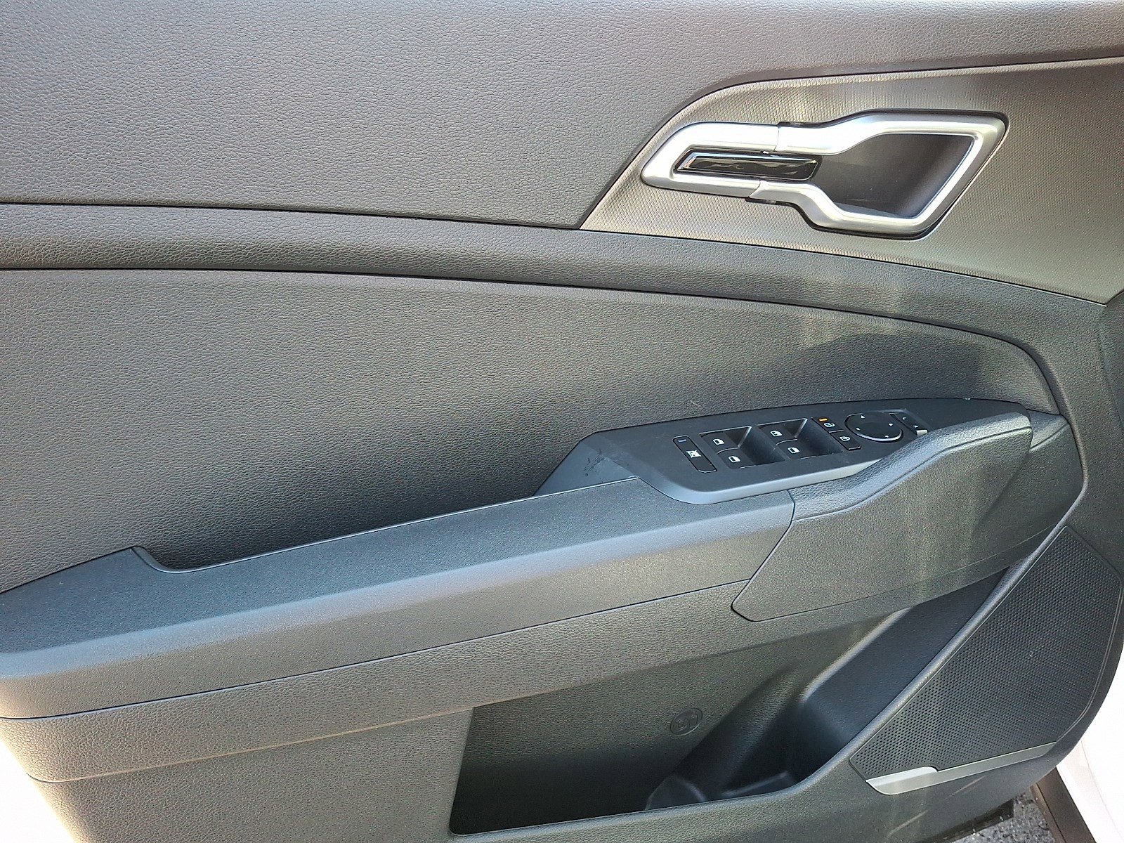 New 2026 Kia Sportage LX FWD image 5