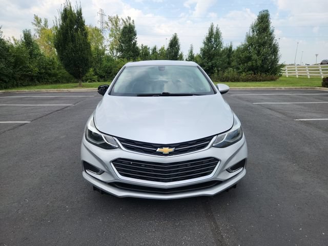 Used 2017 Chevrolet Cruze Premier FWD image 2