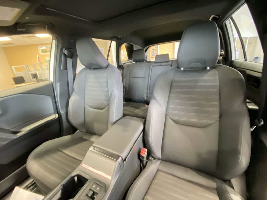 New 2026 Toyota RAV4 SE w/ Convenience Package FWD image 14