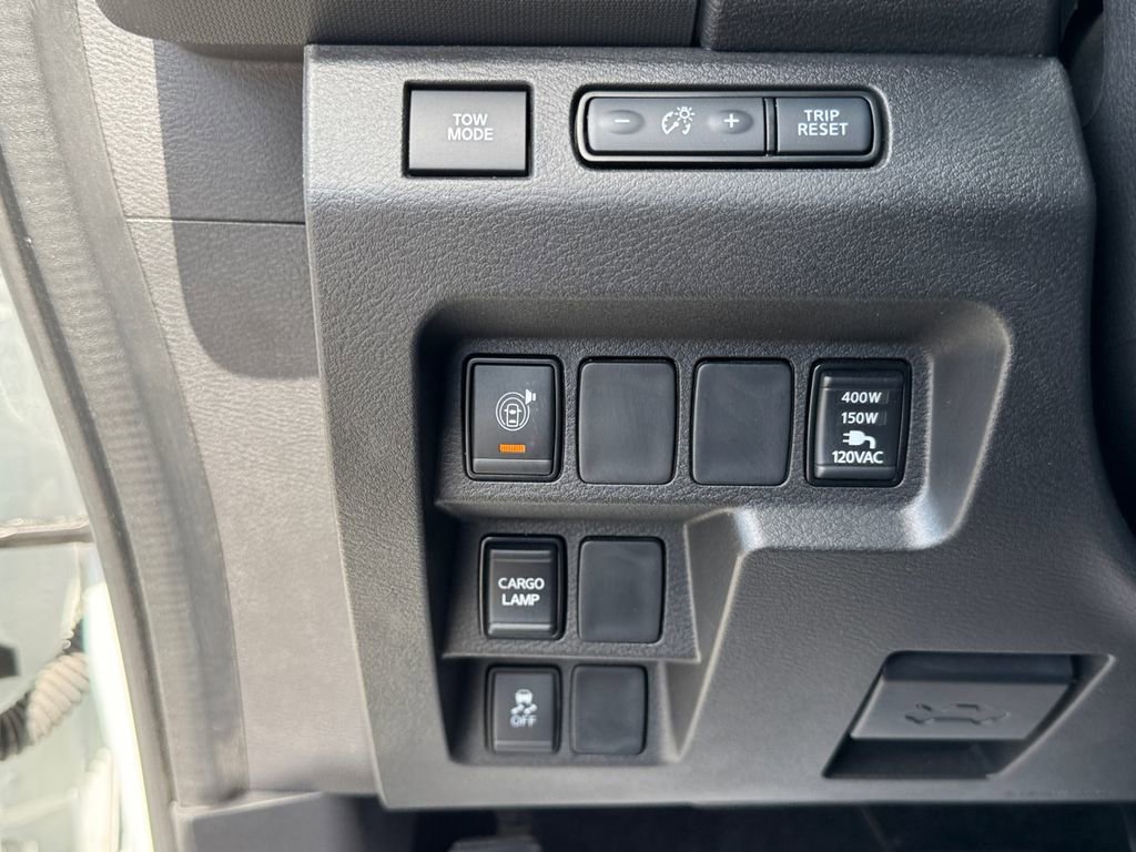 Used 2024 Nissan Frontier SV w/ SV Convenience Package RWD image 31