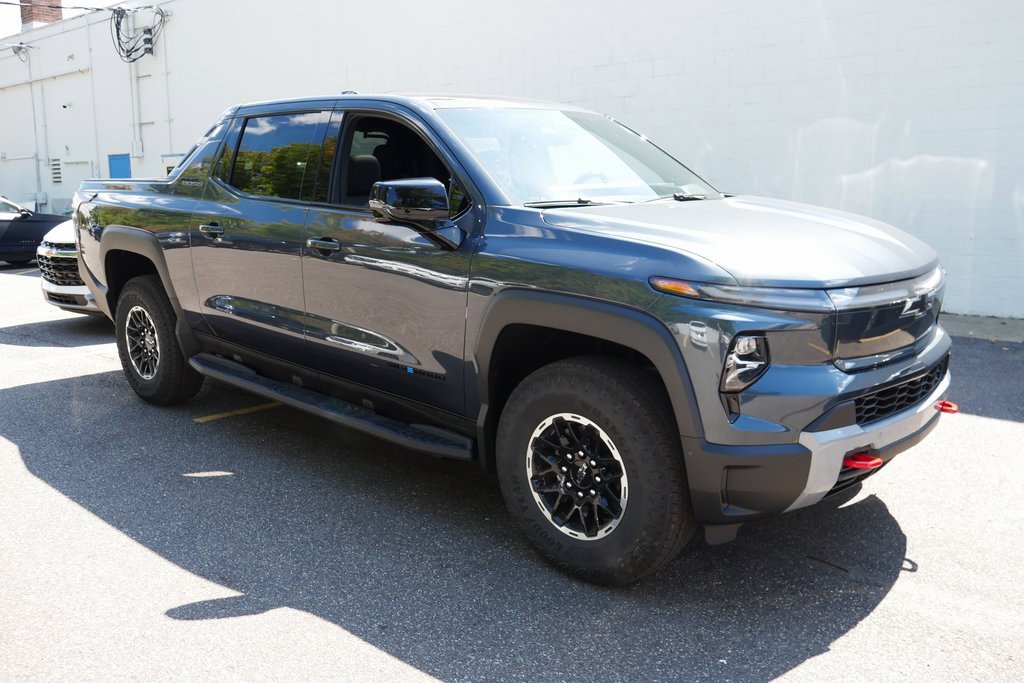 New 2026 Chevrolet Silverado EV Trail Boss w/ Premium Package image 2