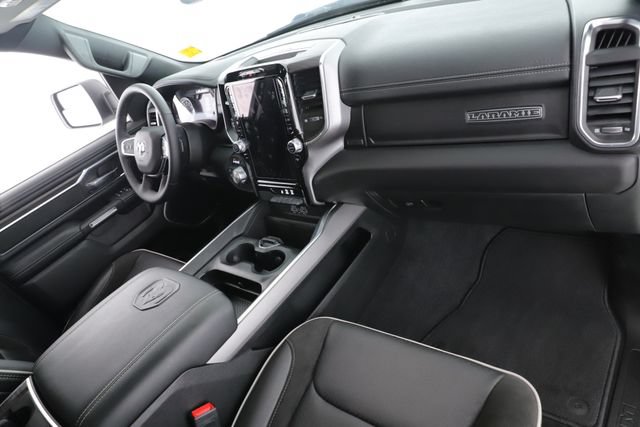 Used 2025 RAM 1500 Laramie w/ Sport Appearance Package AWD/4WD image 32