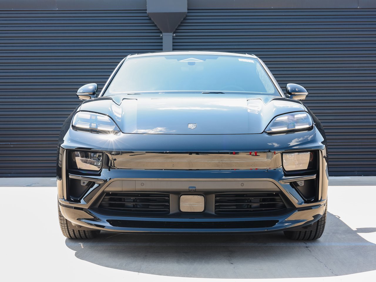 New 2025 Porsche Macan Turbo Electric image 10