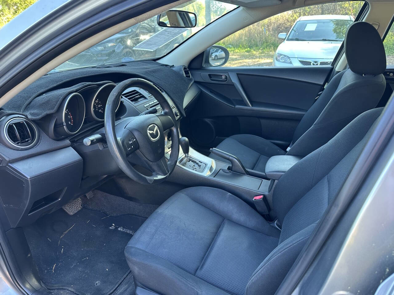 Used 2010 MAZDA MAZDA3 i Sport image 9