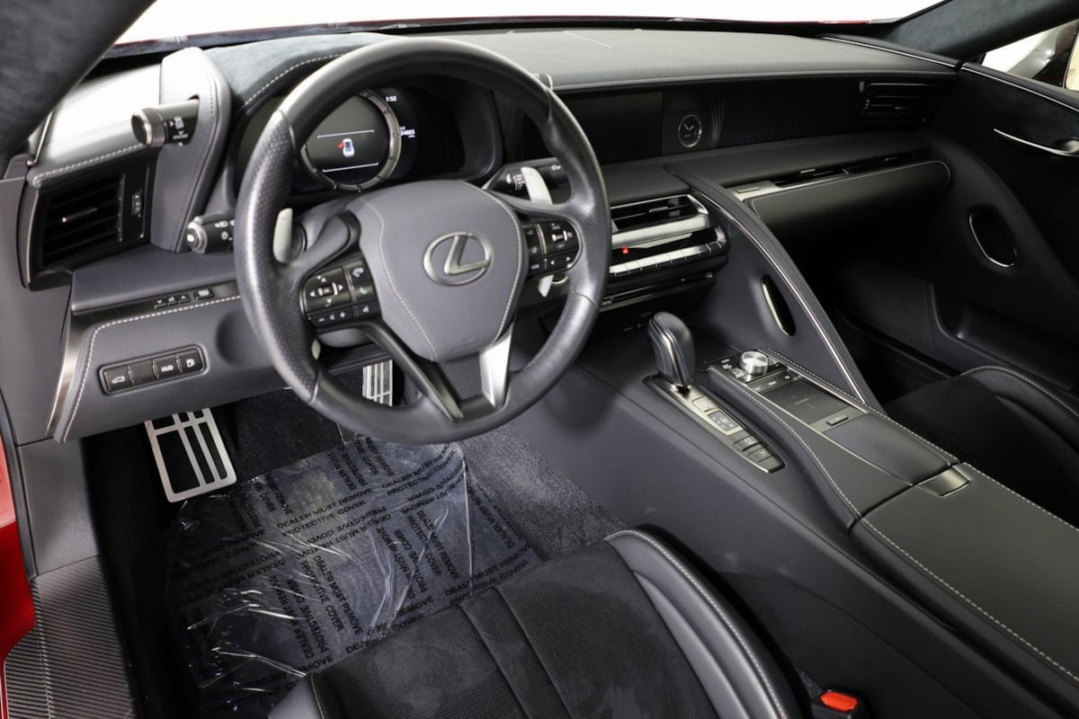 Used 2018 Lexus LC 500 Coupe w/ Performance Package RWD image 21
