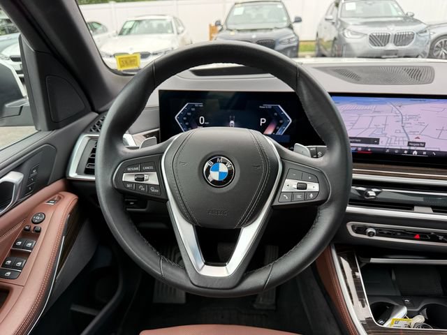 Used 2025 BMW X5 xDrive40i w/ Parking Assistance Package AWD/4WD image 15