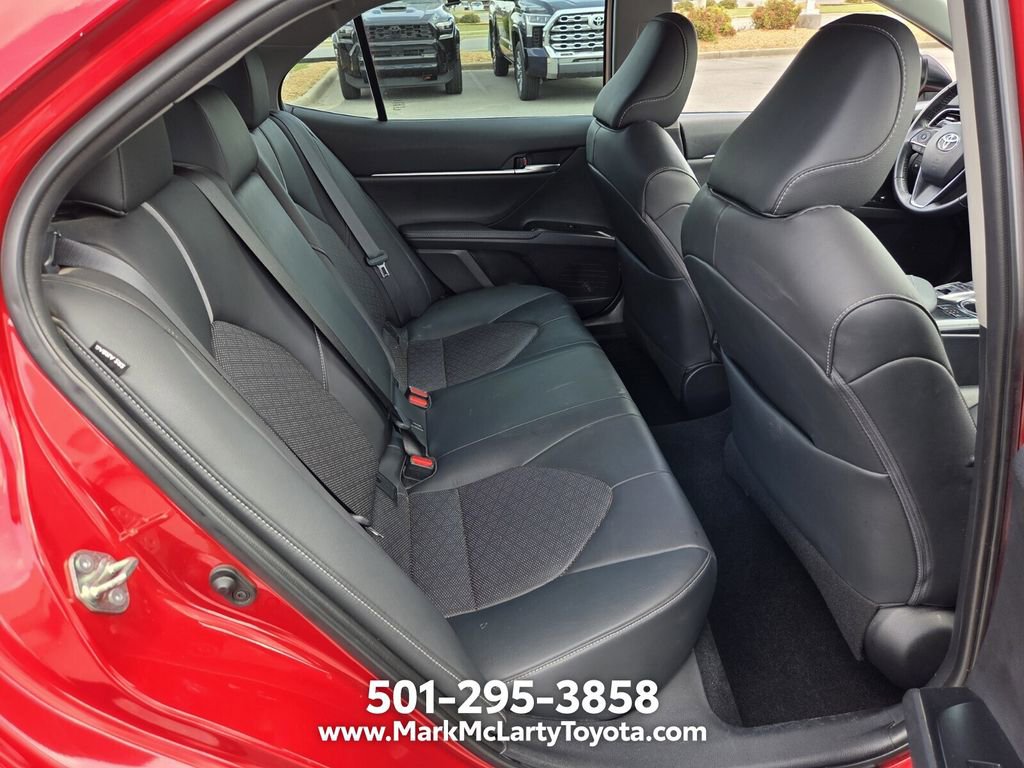 Used 2019 Toyota Camry XSE FWD image 14