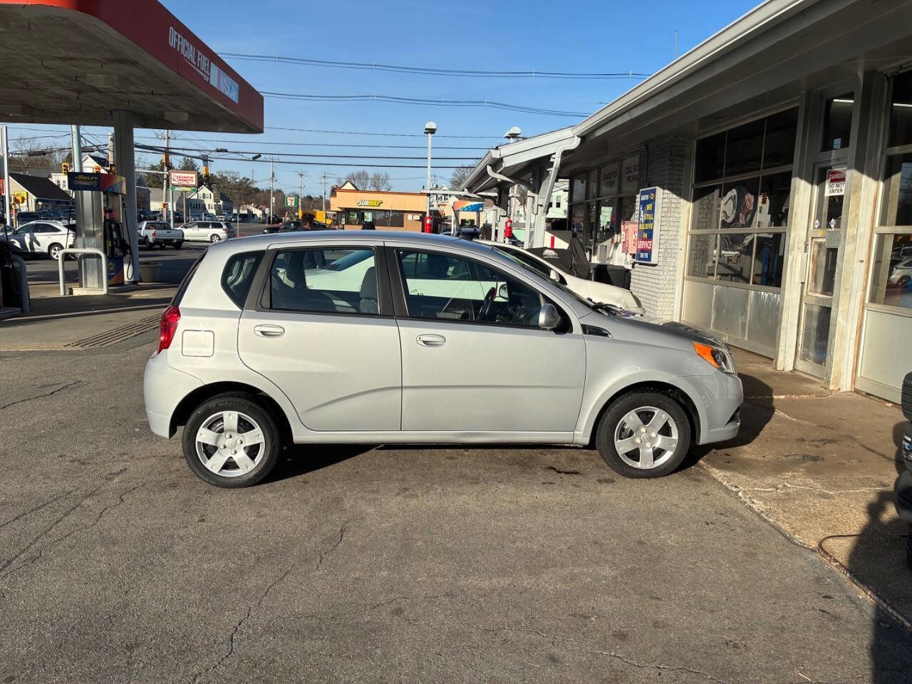 Used 2010 Chevrolet Aveo5 LS image 7