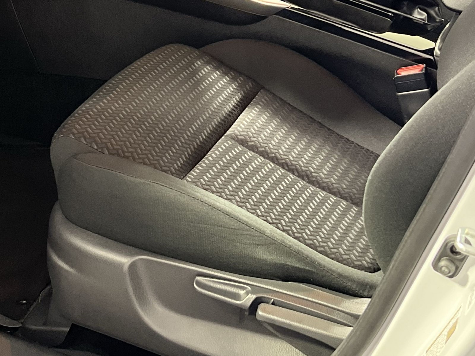 Used 2024 Mitsubishi Eclipse Cross AWD image 15