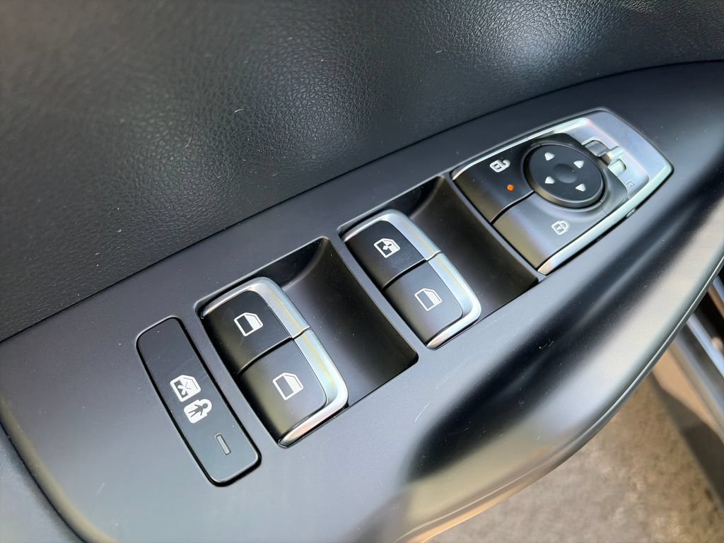 New 2026 Kia K5 LXS FWD image 16