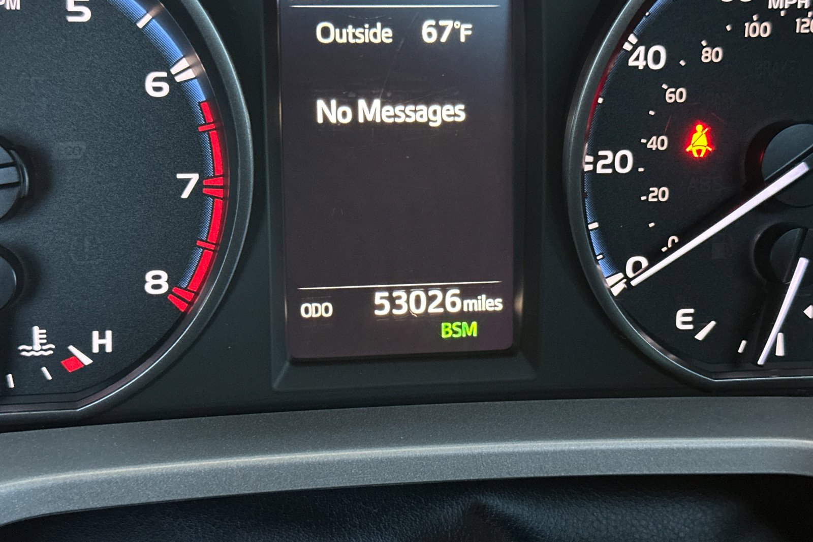 Used 2018 Toyota RAV4 XLE AWD/4WD image 27