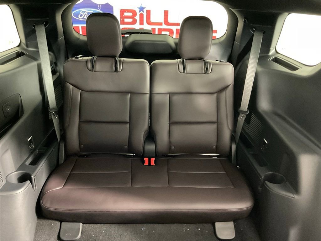 New 2026 Ford Explorer Platinum RWD image 16