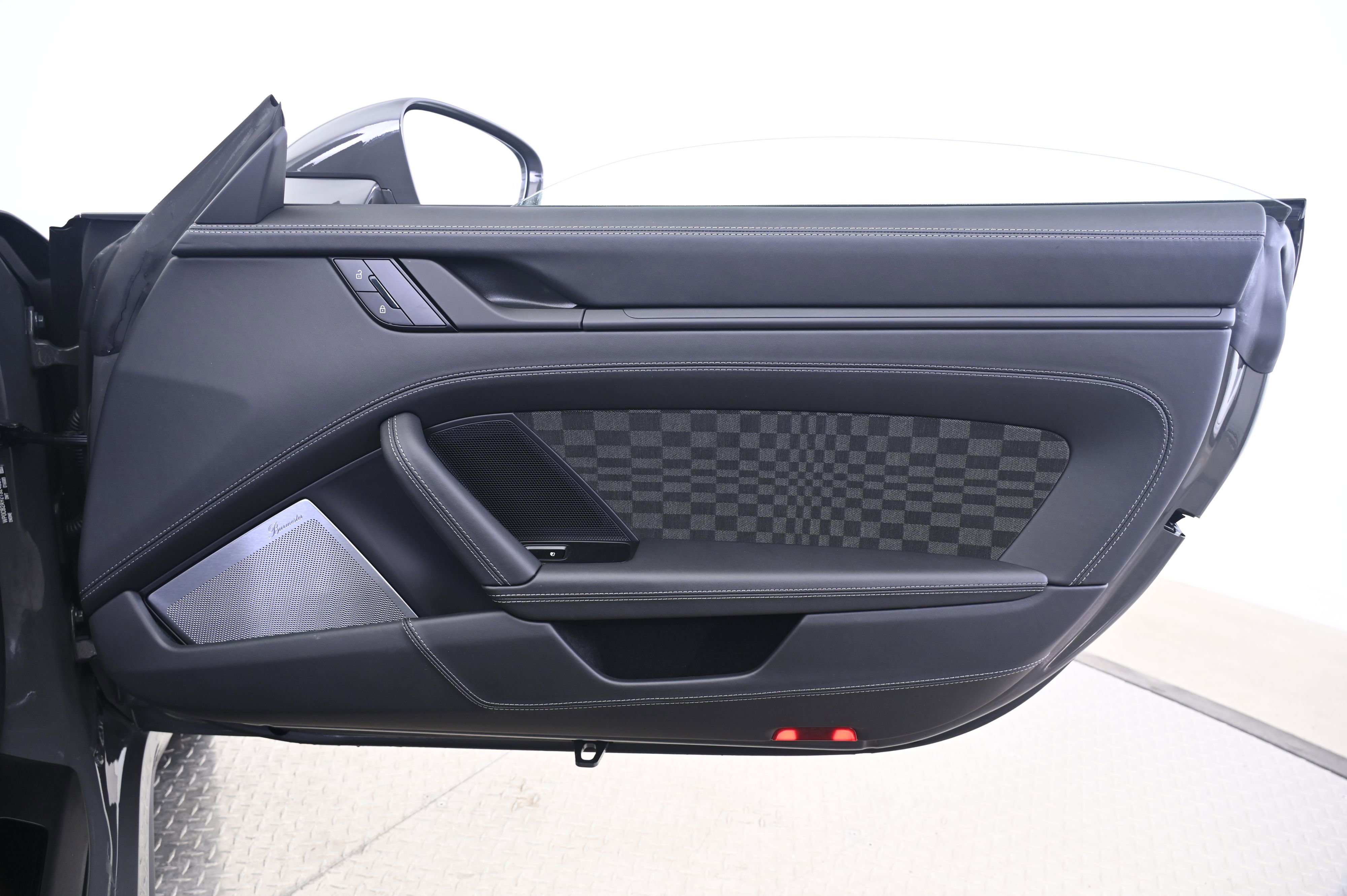 Certified 2026 Porsche 911 GTS image 21