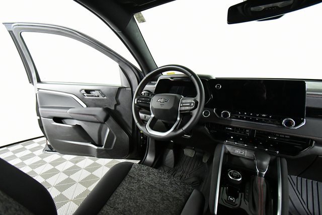 Used 2024 Chevrolet Colorado Z71 w/ Z71 Convenience Package 2 image 19