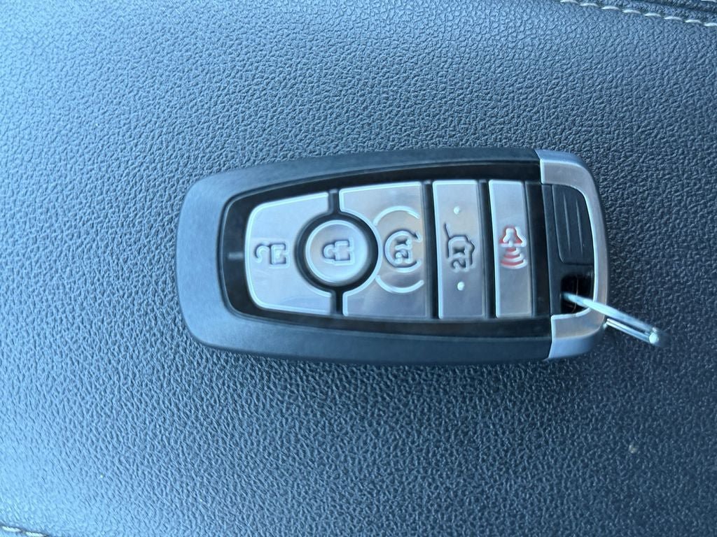Used 2021 Ford Escape Titanium AWD/4WD image 31