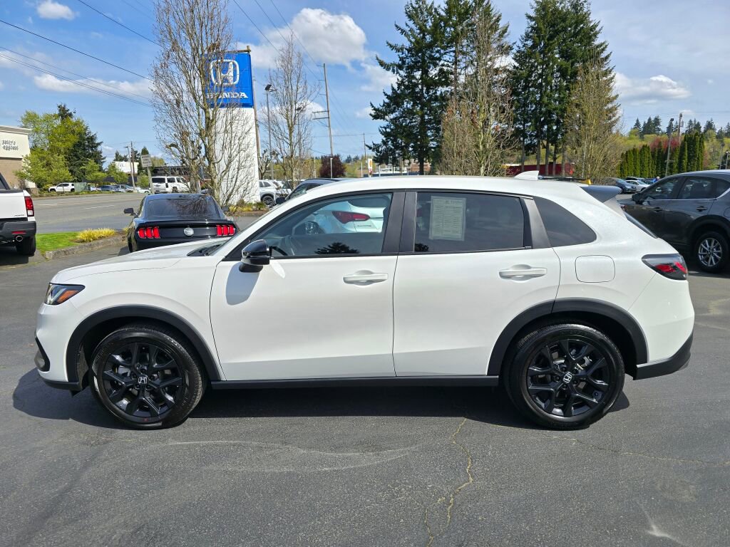 Certified 2025 Honda HR-V Sport image 16