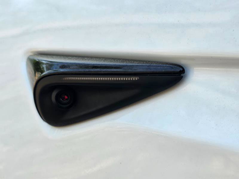 Used 2023 Tesla Model X AWD/4WD image 32
