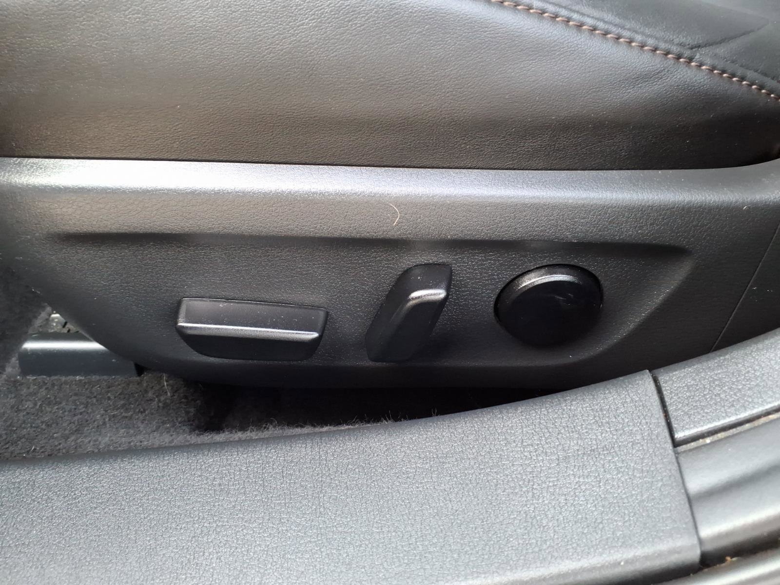 Used 2021 MAZDA MAZDA3 s image 11