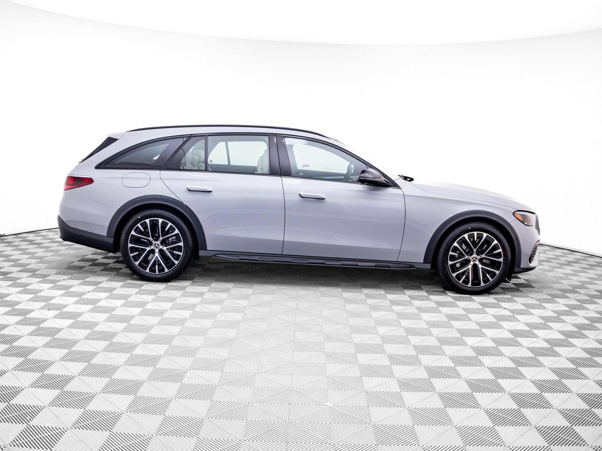New 2026 Mercedes-Benz E 450 4MATIC All-Terrain Wagon image 6