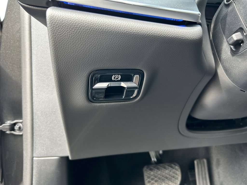 New 2027 Mercedes-Benz E 450 4MATIC Sedan image 14
