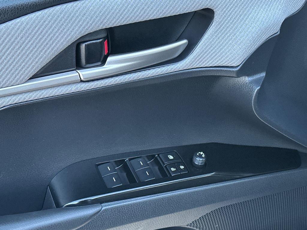 Used 2025 Toyota Camry SE w/ Multimedia Upgrade Package image 15