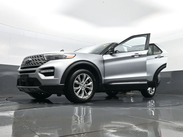 Used 2023 Ford Explorer Limited w/ Equipment Group 301A AWD/4WD image 36