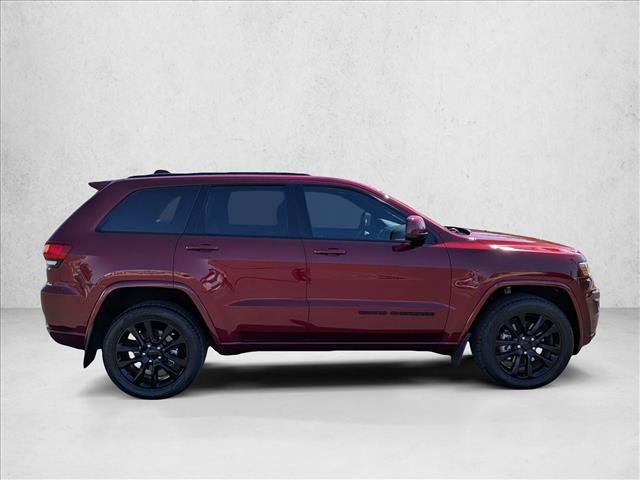 Used 2021 Jeep Grand Cherokee Laredo X AWD/4WD image 4