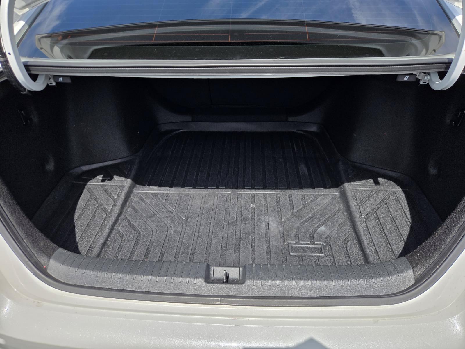 Used 2024 Honda Accord Sport image 25