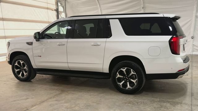New 2026 GMC Yukon XL AT4 w/ LPO, Floor Liner Package AWD/4WD image 6