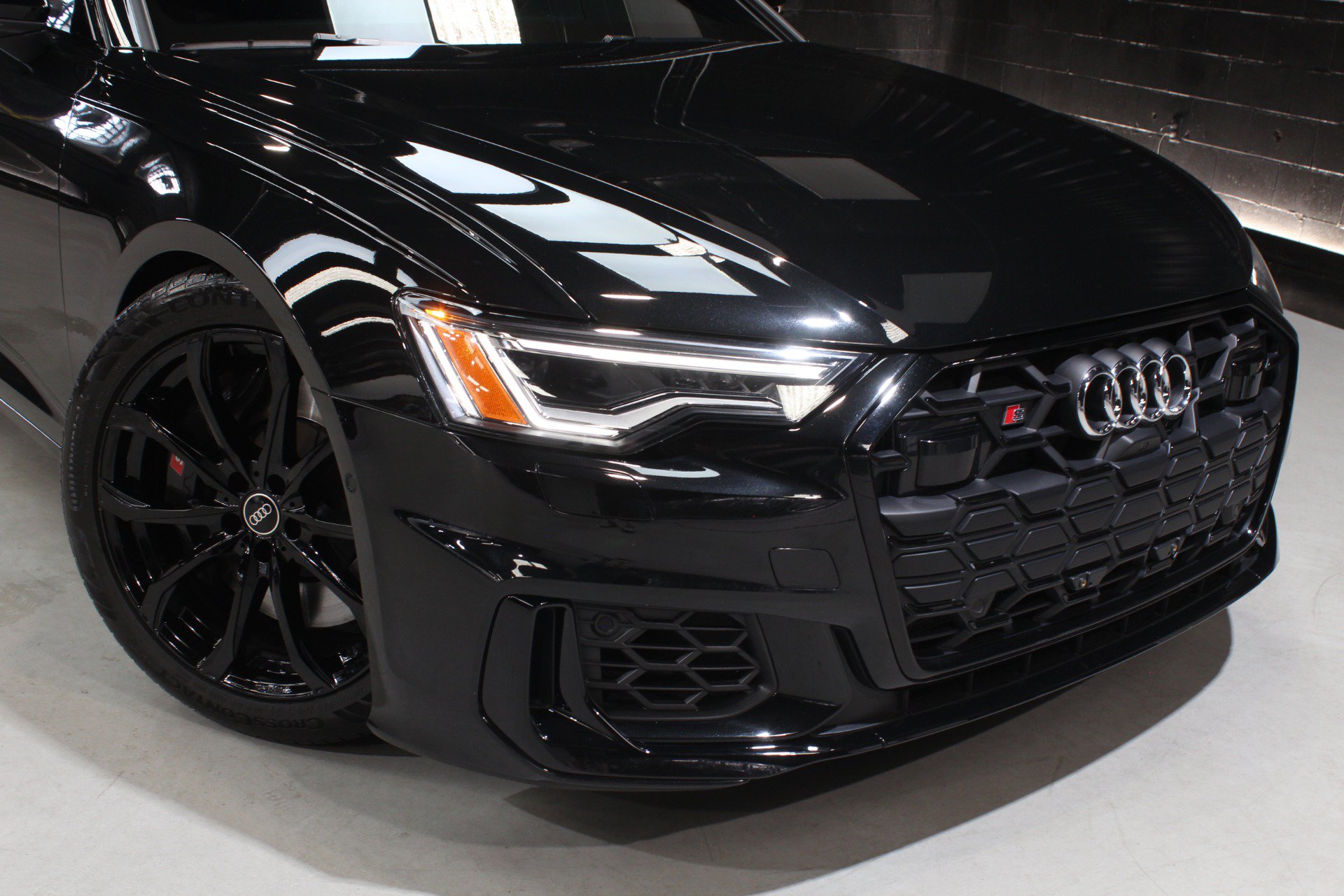 Used 2025 Audi S6 Premium Plus AWD/4WD image 7