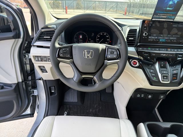 New 2026 Honda Odyssey Touring image 16