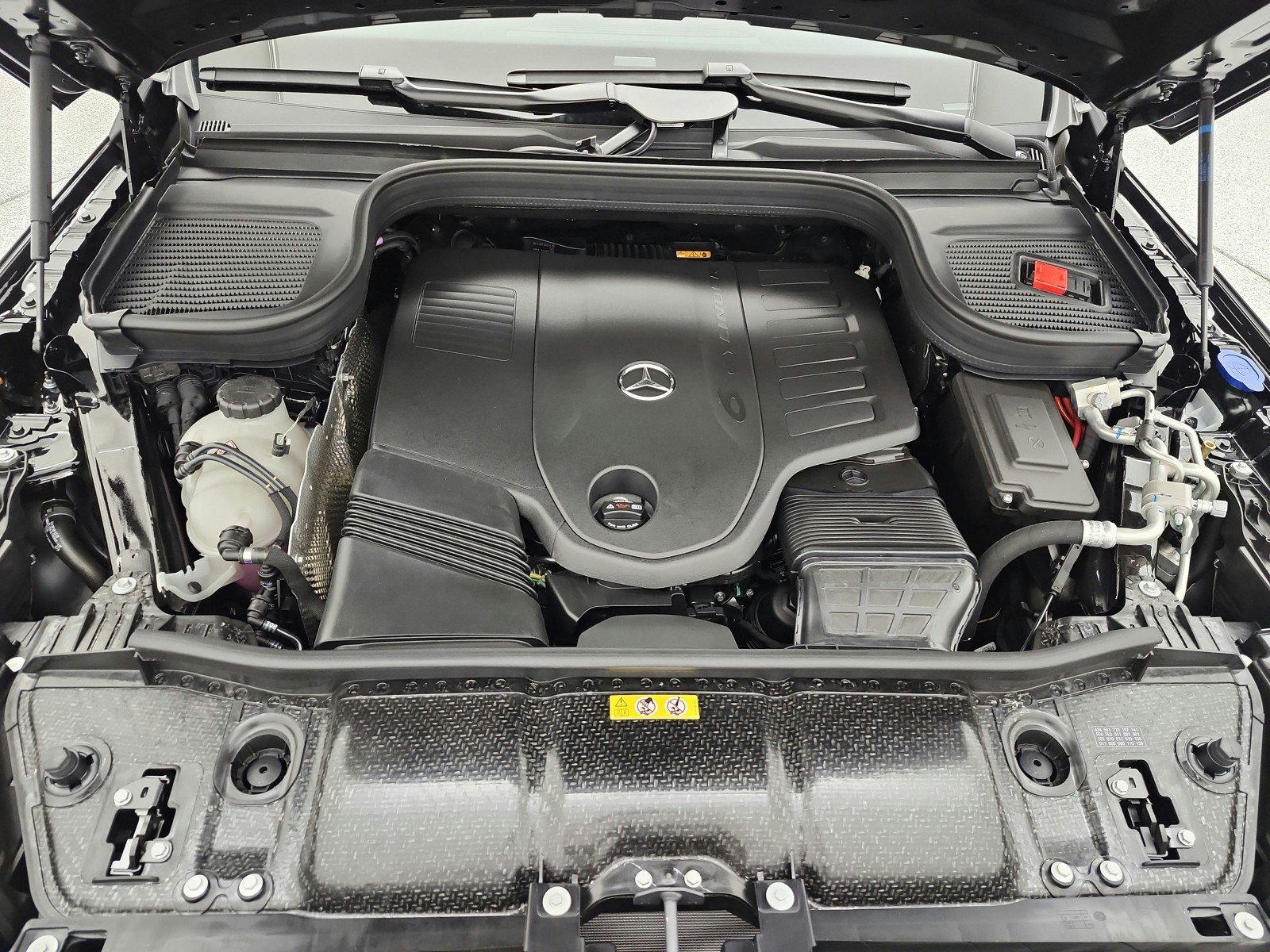 New 2027 Mercedes-Benz GLS 450 4MATIC image 12