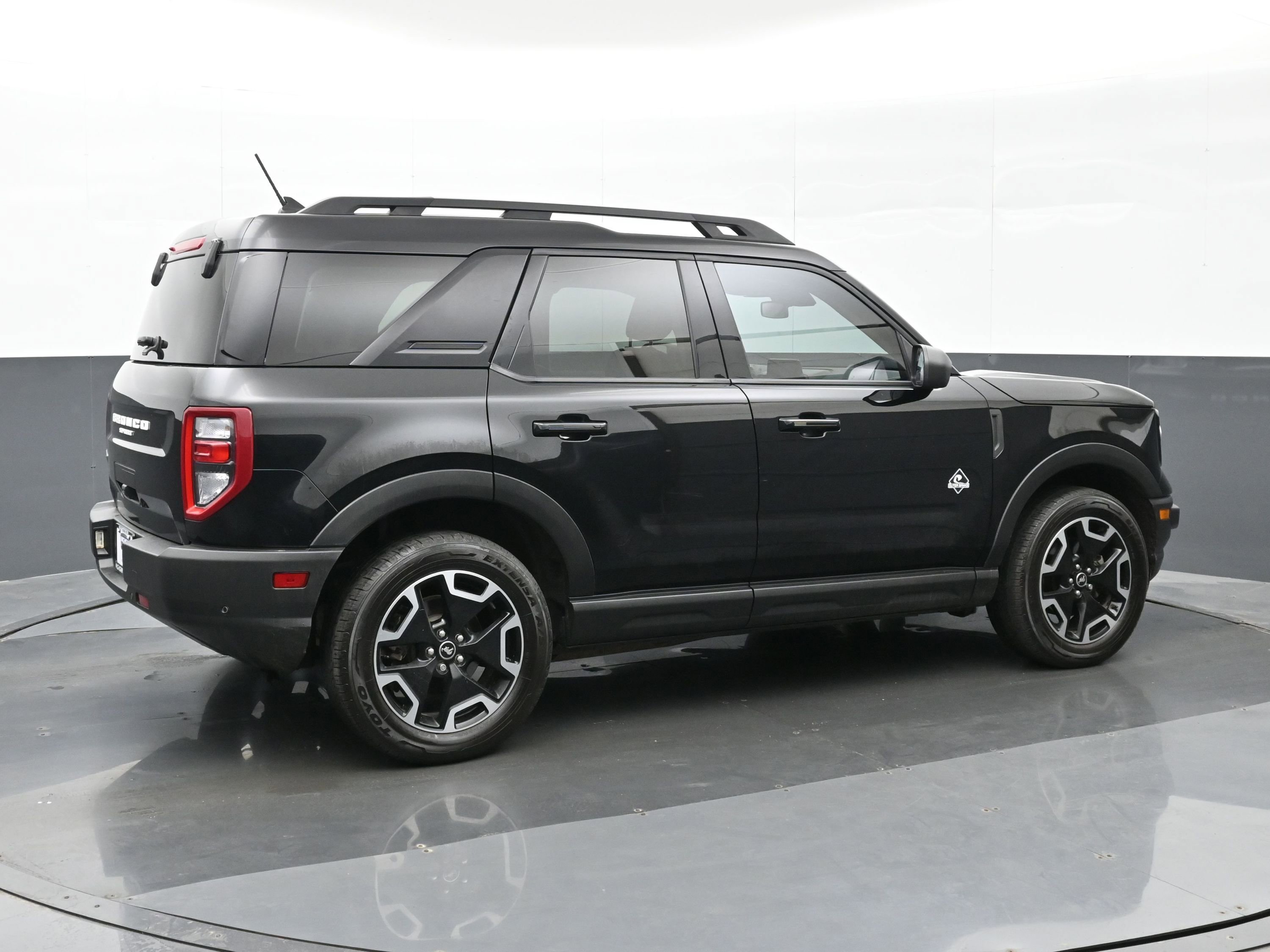 Used 2023 Ford Bronco Sport Outer Banks AWD/4WD image 8