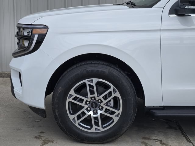 New 2026 Ford Expedition Active RWD image 6