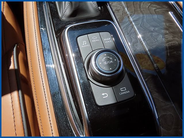 Used 2023 INFINITI QX80 Sensory w/ All-Season Package AWD/4WD image 22