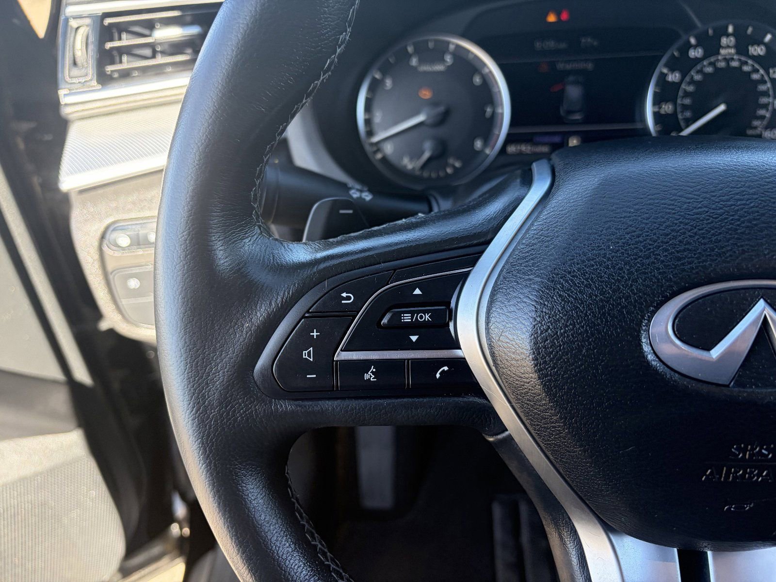 Used 2021 INFINITI QX50 Luxe w/ Appearance Package image 26