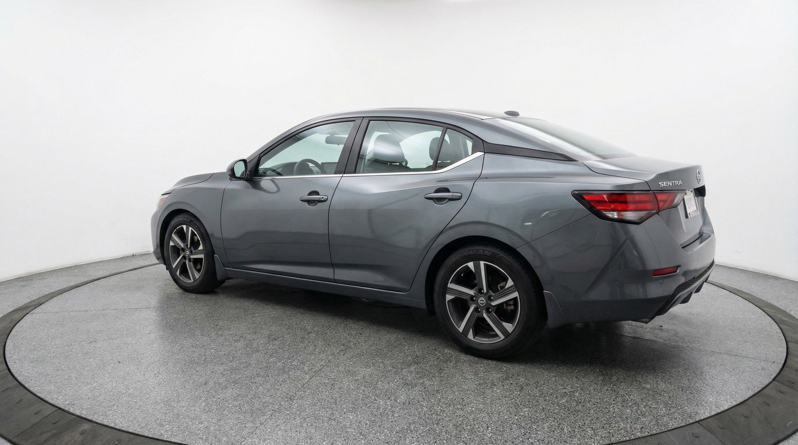 Used 2025 Nissan Sentra SV FWD image 6