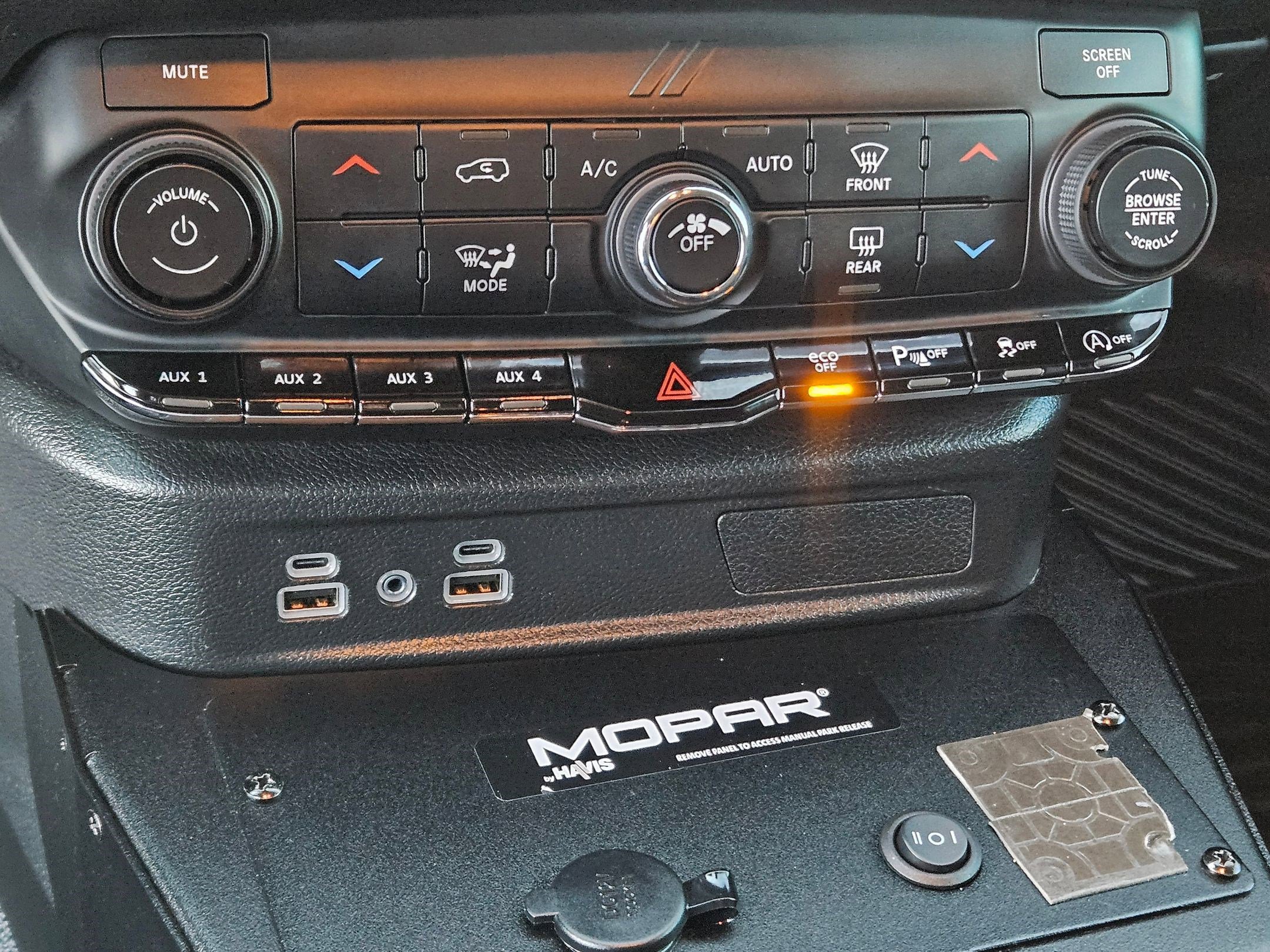 Used 2021 Dodge Durango AWD w/ Trailer Tow Group IV image 27