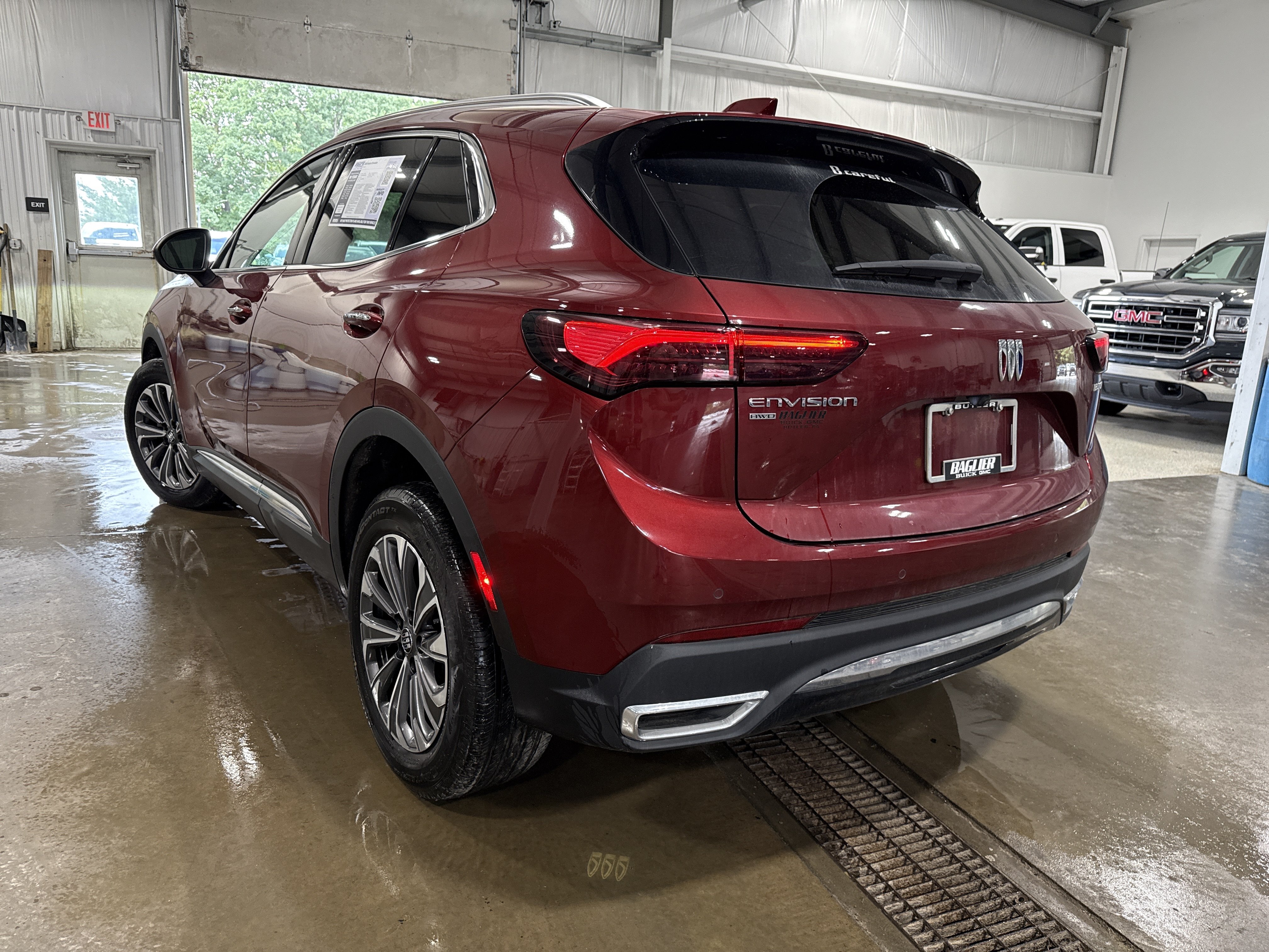 Used 2024 Buick Envision Preferred AWD/4WD image 4