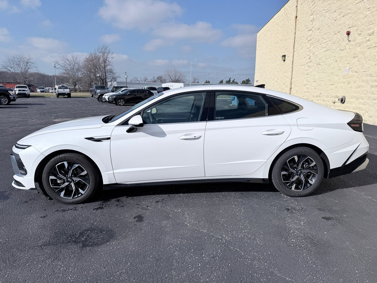 Used 2024 Hyundai Sonata SEL image 2
