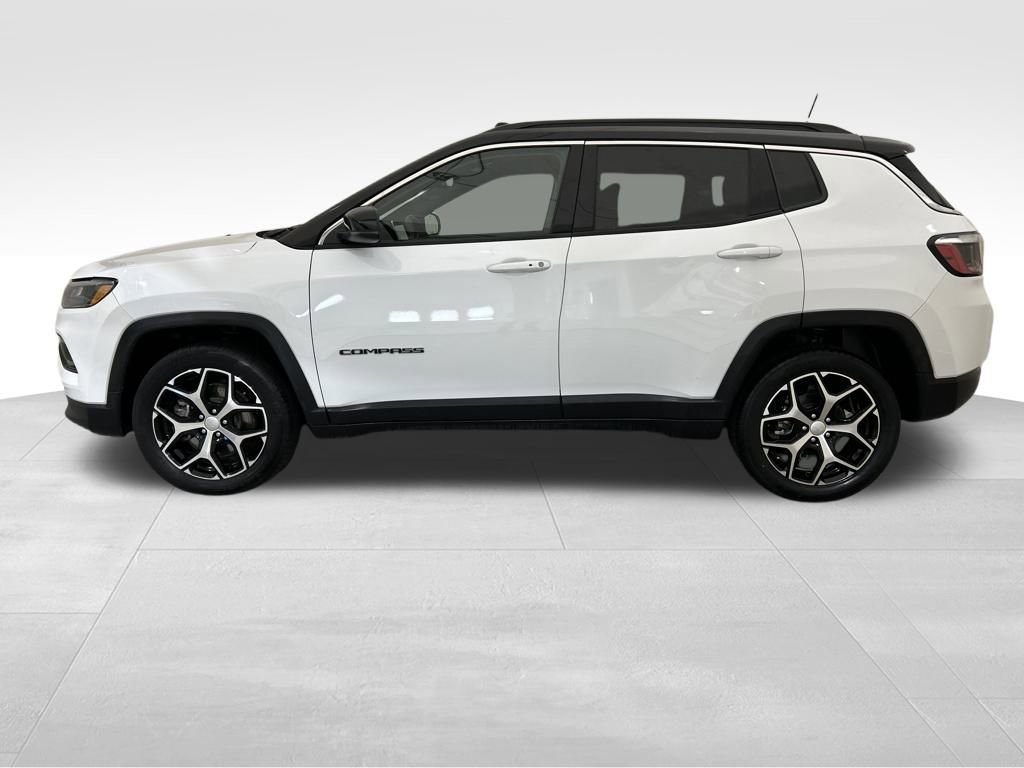 Used 2024 Jeep Compass Limited image 2