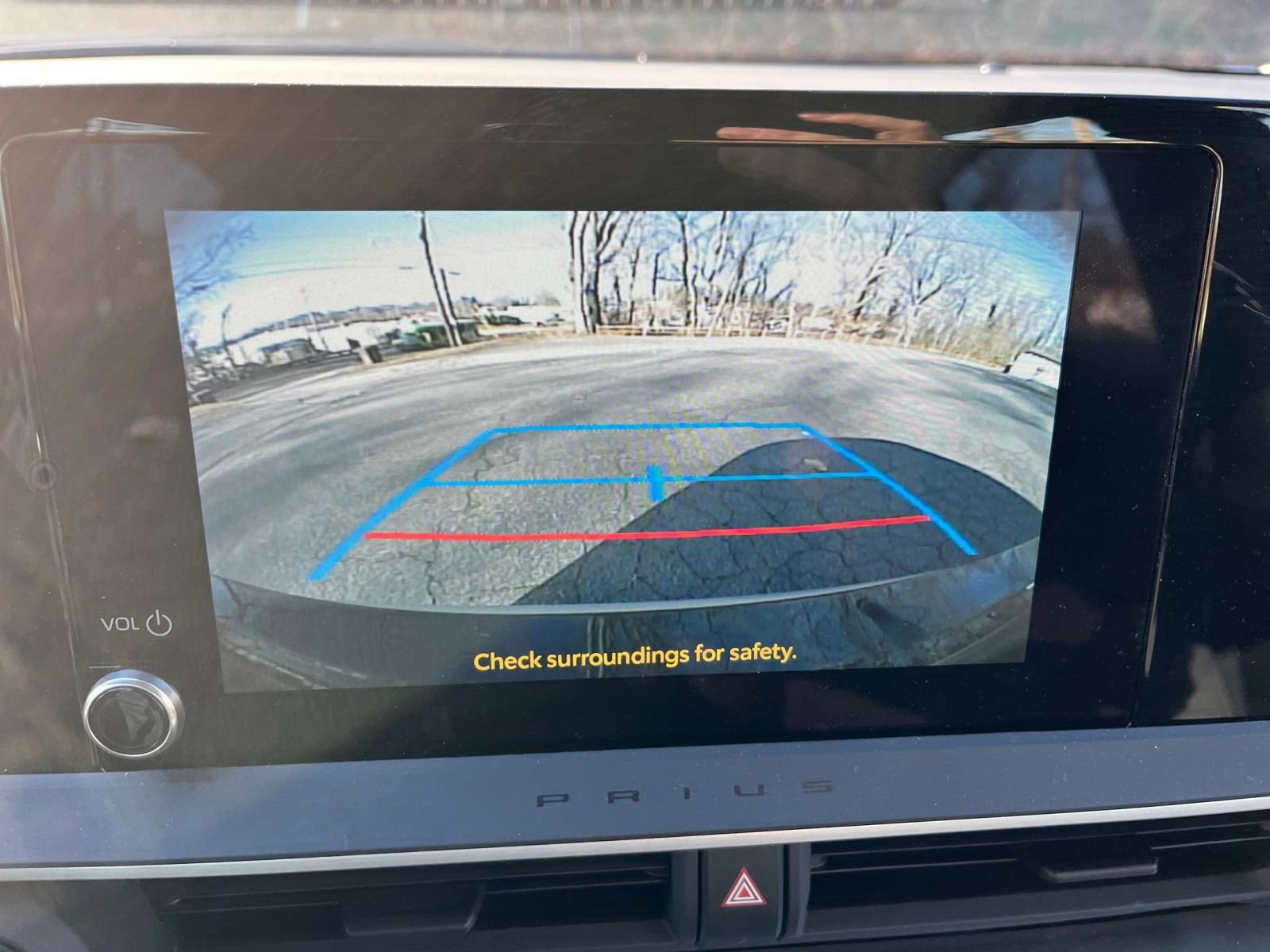 Used 2025 Toyota Prius LE image 17