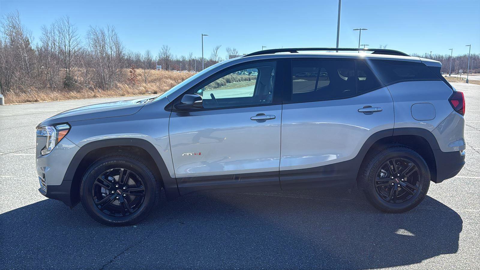 Used 2023 GMC Terrain AT4 image 13